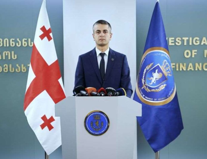 ფინანსთა სამინისტროს საგამოძიებო სამსახურმა სახელმწიფოს კუთვნილი დიდი ოდენობით თანხების თაღლითურად დაუფლების ფაქტზე, ორგანიზებული ჯგუფის კიდევ ერთი წევრი დააკავა, ხოლო შვიდი პირის მიმართ სისხლისსამართლებრივი დევნა დაიწყო